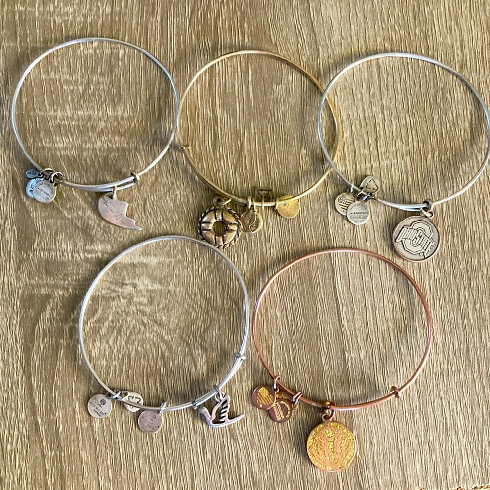 Set Alex and Ani Bracelets Set of 5